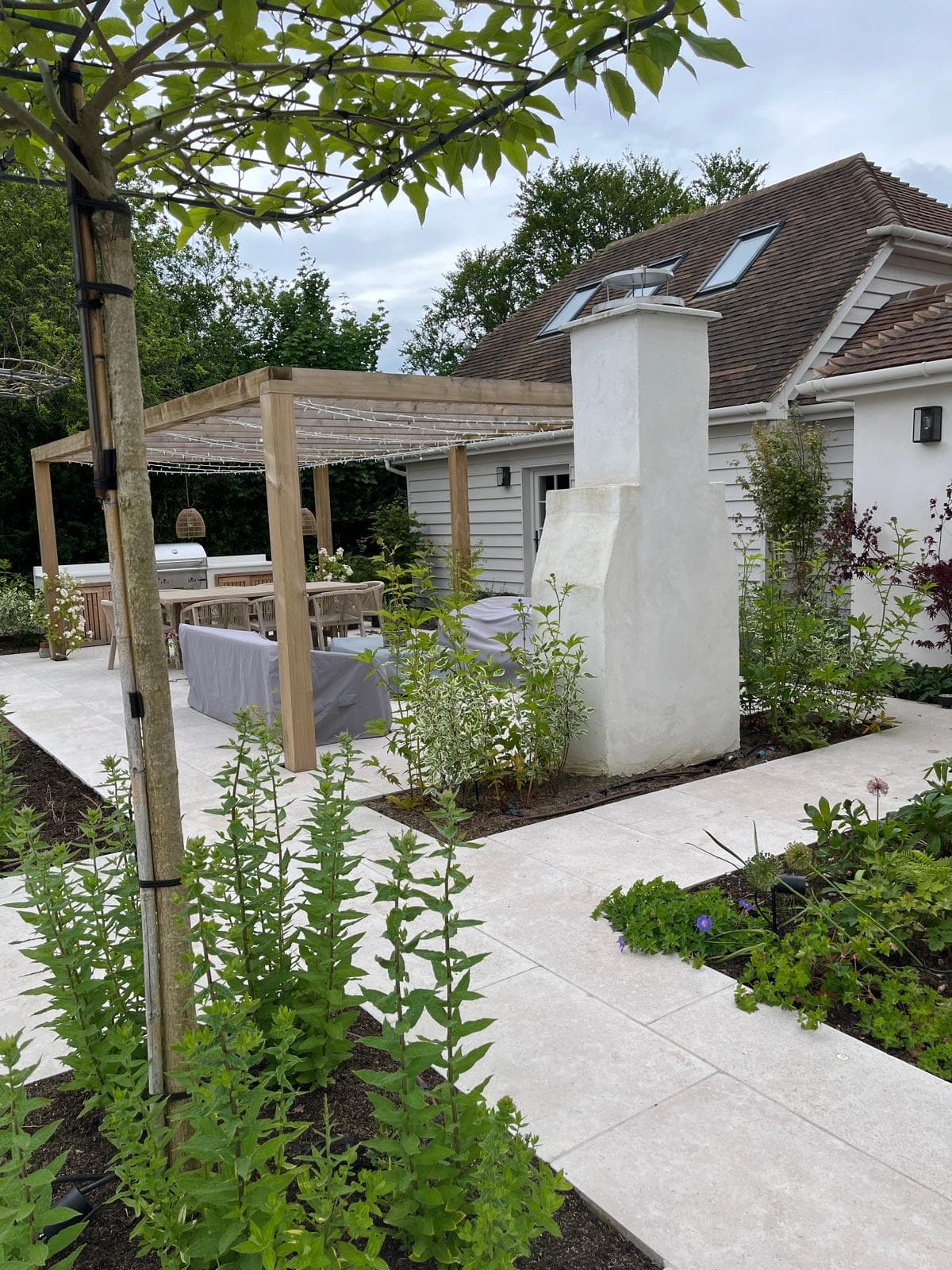 Hook, Hampshire garden design