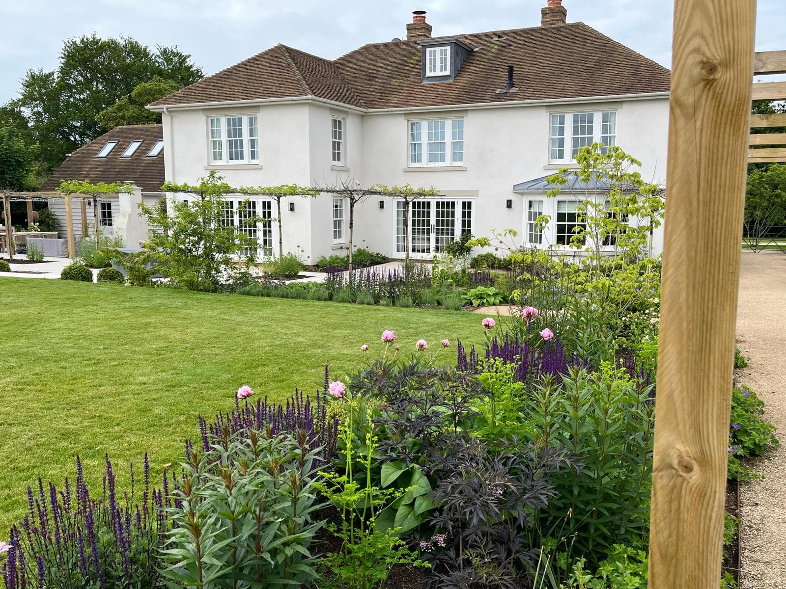 Hook, Hampshire garden design